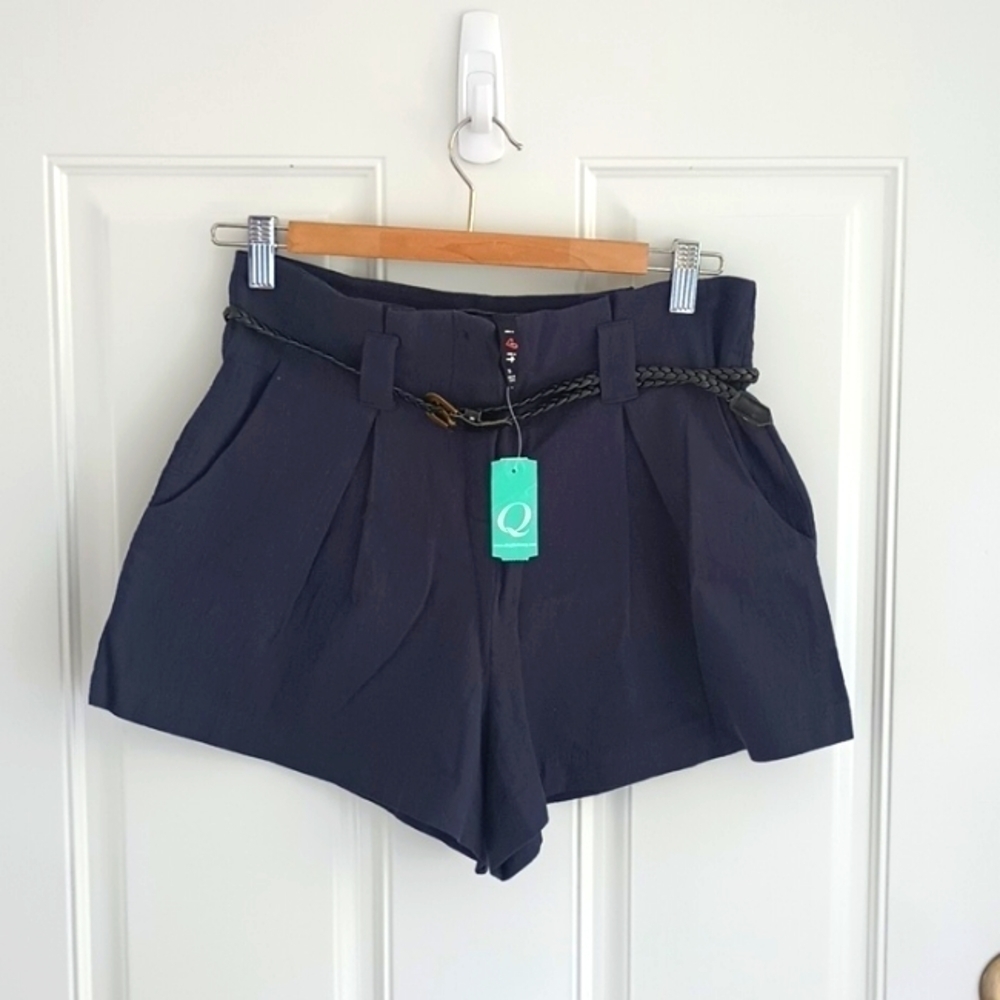NWT high waisted retro pleated cotton shorts in navy blue size S